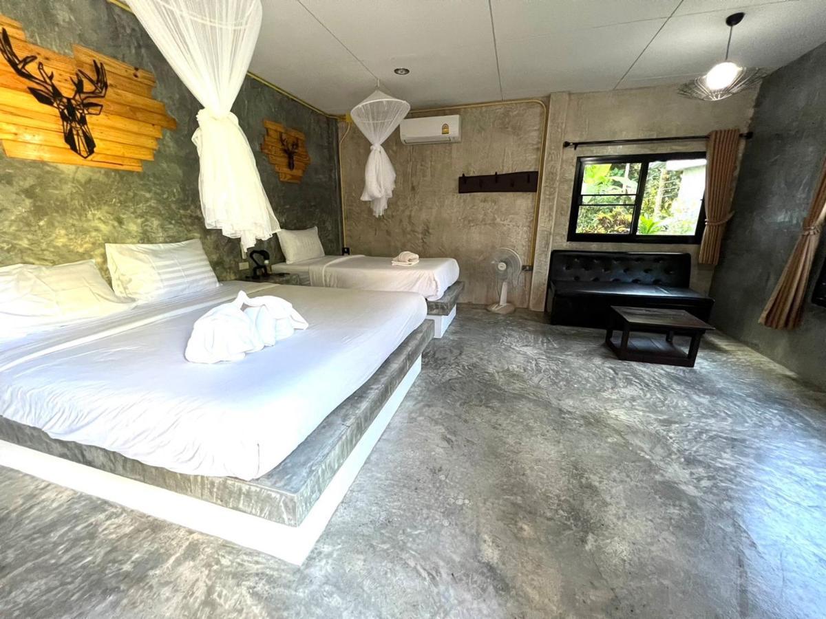 Hotel Sunshine On The Rock Ko Kut Esterno foto